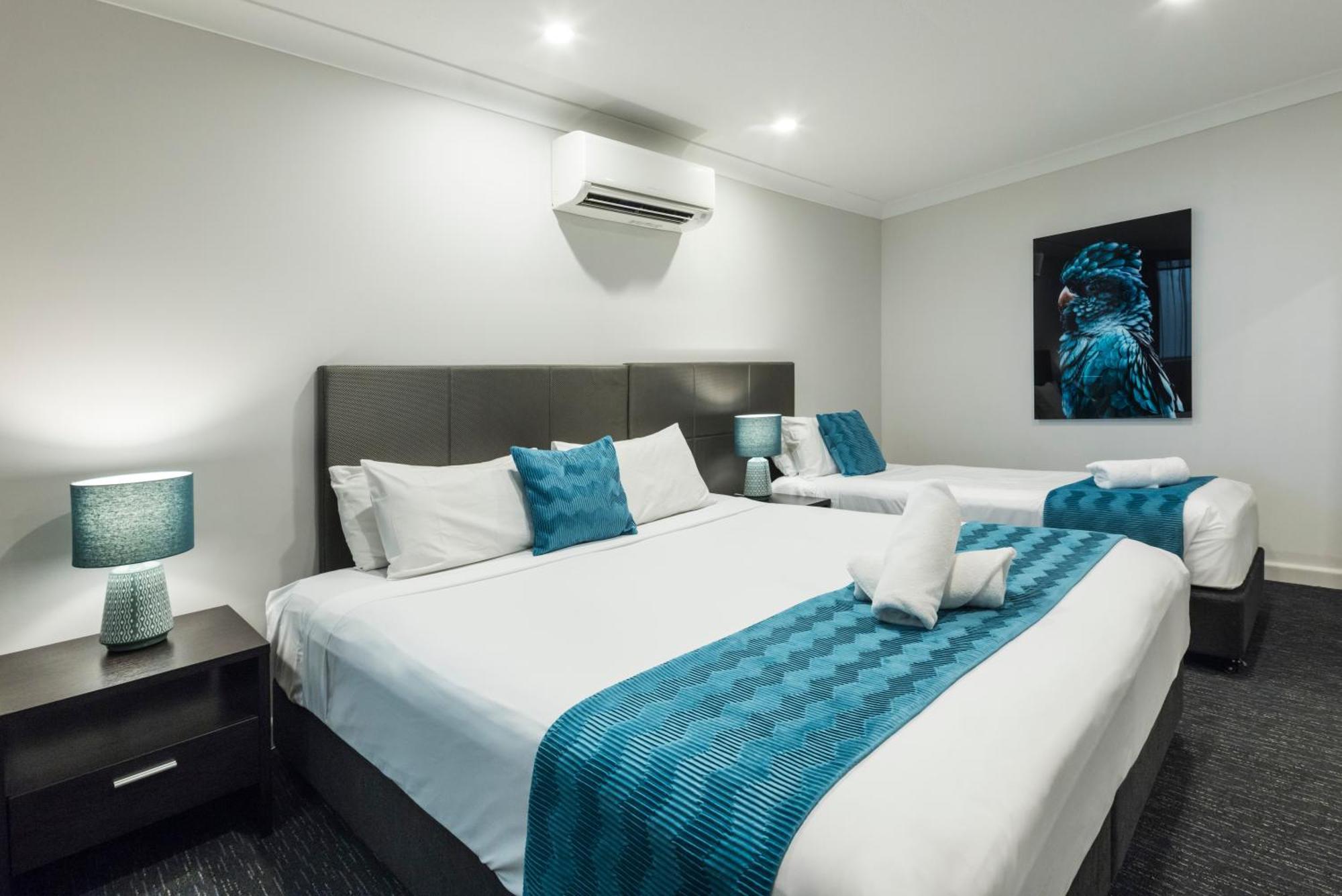 The Abbott Boutique Hotel Кернс Екстериор снимка