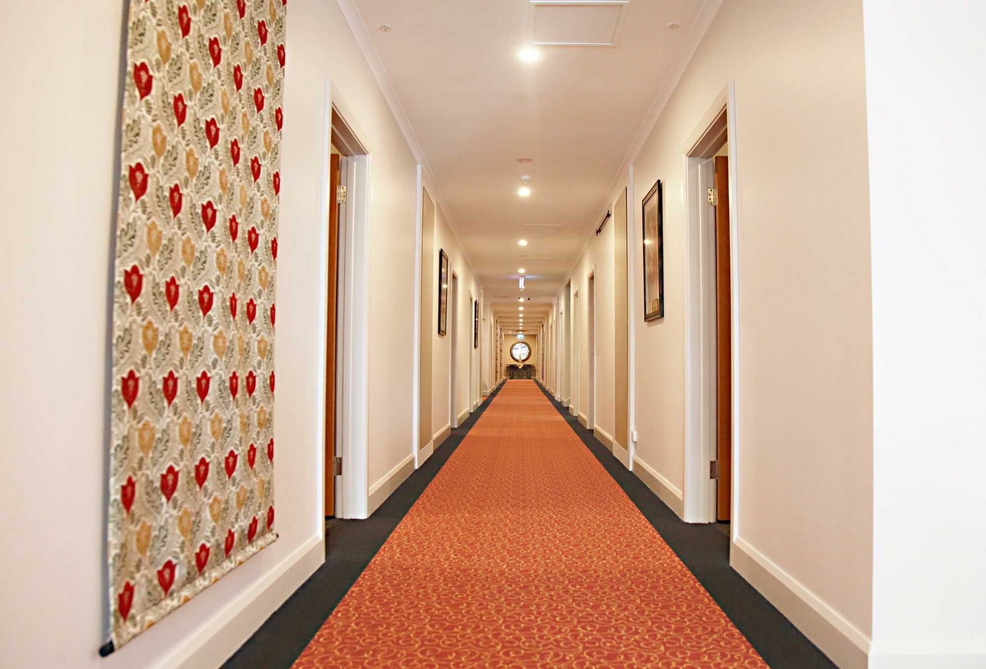 The Abbott Boutique Hotel Кернс Екстериор снимка